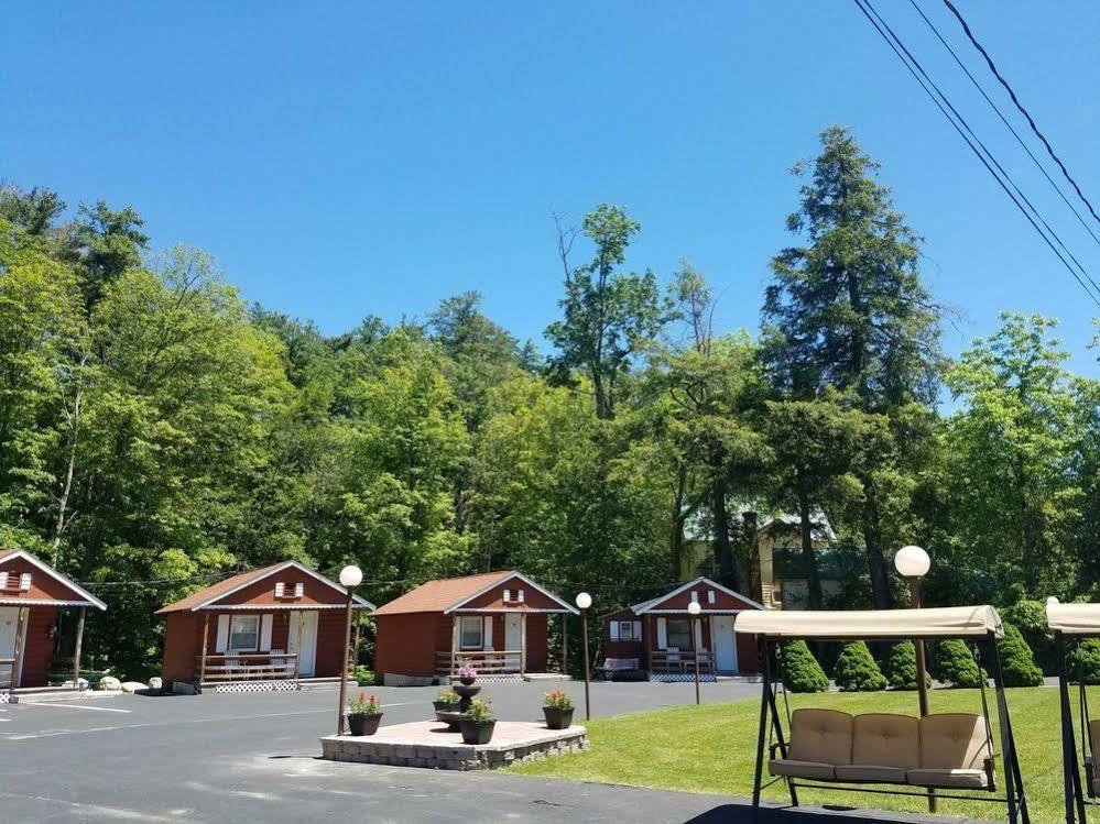 Seven Dwarfs Motel & Cabins Lake George Dış mekan fotoğraf
